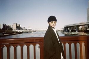 Gaku Oshida Instagram - 【ご報告】
昨日、3月31日付でエヴァーグリーンエンタテイメントを退所致しました。
約4年に渡り、何も知らない僕に、仕事の楽しさ厳しさ、ご指導頂き、沢山の経験をさせて頂きました。
今の僕がいるのは、この会社を通して出会えた作品、スタッフの皆さんのおかげです。
社長、マネージャーの皆さん、一緒に活動してくれた、所属タレントの皆さん大変お世話になりました。
前向きな決断だと、背中を押して送り出してくださり、心から感謝しております。
この事務所での経験を無駄にせず、これからも努力していきたいと思います。

そして、ファンの皆様、いつもあたたかい応援をありがとうございました。
とても力になっていました。

突然の報告で驚かせてしまったと思いますが、これからも、たくさんのことに挑戦していきたいという気持ちもあり、お芝居も好きなので、少し今後のことについて色々考えていきたいと思います。

これからの動きは随時SNSにて発信していきます。
今後とも宜しくお願い致します。