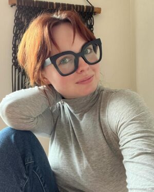 Galadriel Stineman Instagram - What thoughts would
you think
if your phone was away?
Would you obsess? 
Would you dream?
Would you create?
Or hate?
What life would you live if your life was out there?
Out there, not in here.
Is the other one clear
or encrusted behind the drone of the phone
of the likes and the DMs that follow you home?
These thinks that I thought have pierced me straight through.
So I’m logging back off.
What are you gonna do?
