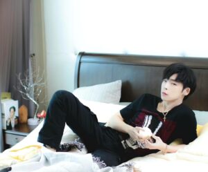 Gameplay Garnpaphon Laolerkiat Instagram - Can I lay by your side?

#GameplayRB
#LWBtheSeries