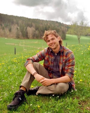 Garrett Wareing Instagram - As of Late: Switzerland Edition 

Switzerland felt like a return to roots. A grounding. And a lot like home. Returning to one of my favorite places was such a joy and a reminder that things will be there. 

Feeling happy. Feeling proud. 

Ich liebe dich 🇨🇭