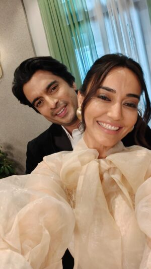 Gashmeer Mahajani Instagram - Thank you so much everyone for loving us in #gunaah 
#abhitara 💫
Also let's all wish our Abhimanyu a very very happy birthday 🎉🥳💞
Happy birthday Gashmeer 🤗
You are so much fun💥
.
.
.
.
.
.
Only on @disneyplushotstar