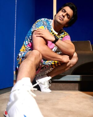 Gashmeer Mahajani Instagram - I'm not cocky, I just know exactly what I bring to the table... and it’s more than enough. 
A little bit of sass never hurt nobody 😎