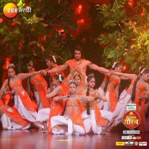 Gashmeer Mahajani Instagram - 'झी चित्र गौरव पुरस्कार 2024' च्या मंचावर सादर होणार भारताचं आदीकाव्य, महाकाव्य ''रामायण''
🙏🙏||जय श्रीराम ||🙏🙏

 'झी चित्र गौरव पुरस्कार २०२४' 

16 मार्च, शनिवार, 7 PM 

#ZeeMarathi #MeMarathiZeeMarathi #ZeeChitraGaurav2024 #ZCGP2024 #ZCG2024 #ZeeChitraGaurav