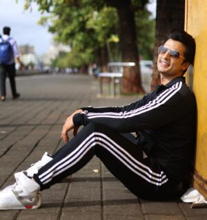 Gashmeer Mahajani Instagram - Get sporty 🏀🏈⚽️