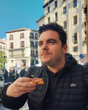 Gastón Cocchiarale Instagram - Nuestros días en Madrid 🇪🇸

Gracias por tanta magia ✨♥️