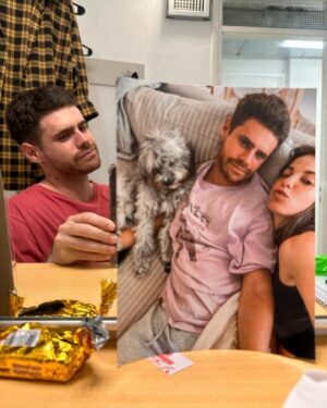 Gastón Soffritti Instagram - Secuencia de camarín pre función 🚀 

Cual te gusta más????
