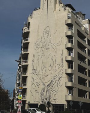 Gastón Soffritti Instagram - Carrete full random de mis días en Montevideo 🇺🇾

1- En la camita del @vivaldihotel 
2- Mixeando proteína con veneno
3- Un señor que se coló en la foto 
4- Paris pero en Montevideo 
5- Castigo nocturno
6- Sagitario siempre 
7- Granaderos y trompetitas
8- Una esquina en ciudad vieja 

Elegí la mejor! 🪓🚀