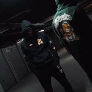 Gato Da Bato Instagram - 🏴‍☠️
Si c’est pas nous c’est qui 
@prtclub @p.r.t.official @pirateriemusicofficial 
Nouvelle Collection #PRT is Now Available 
Lien dans le bio 🪖
#aunomdekelanight 
La piraterie n’est jamais fini 
#ZOELAND #92I #SAL #NU⭐️AR