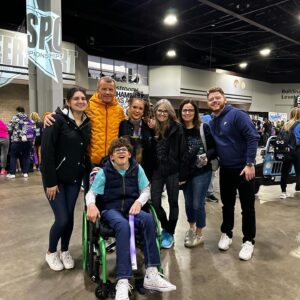 Gavin McHugh Instagram - My cousin Mia is a NATIONAL CHAMPION! I’m so proud of you @miaxminor you are awesome! I don’t know how you can do it 😊🏆🥇
