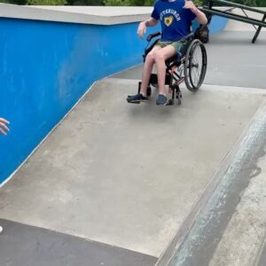 Gavin McHugh Instagram - Thank you @liferollsonfoundation for such a fun day! Thank you for everyone who donates to make this day possible and for the volunteers especially @ms_jen4 @miguel_arroyo and my buddy @tbresnihan I literally had such a great day!