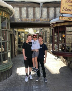 Gavin McHugh Instagram - Happy birthday to my biggest best brother. I love you so so much Flynny. I can’t believe you’re 24 already!!