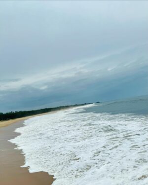 Gayathri Arun Instagram - 🌊🌊 #blissfullday #beachphoto