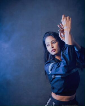 Gayathri Sri Instagram - Brave and beautiful. 

Fav photography @photopalettestudios 
Mua @jiyamakeupartistry