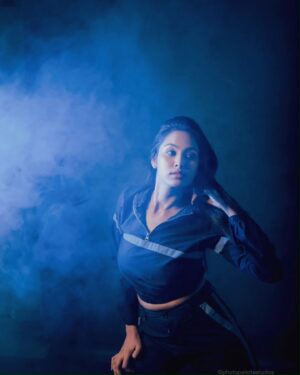 Gayathri Sri Instagram - Brave and beautiful. 

Fav photography @photopalettestudios 
Mua @jiyamakeupartistry