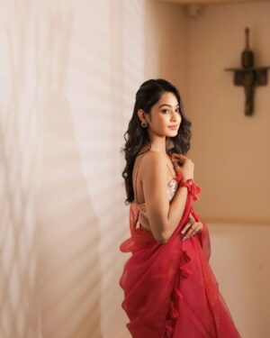 Gayathri Sri Instagram - ❤️