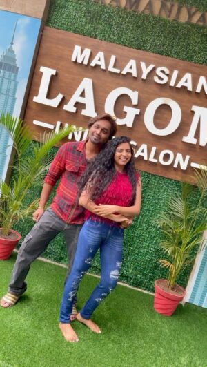 Gayatri Rema Instagram - ✨HAIR COLOUR & GEL NAILS ✨

📌 The saloon will be with unique style of aspects and clients are definitely going to enjoy the MALAYSIAN 🇲🇾 Style of Makeovers in our UNISEX Salon itself.

SERVICES : Hair✂️ & Nail 💅 Makeovers 

📍Get the FREE CONSULTATION 
📍For APPOINTMENTS
☎️  91-76039 95144 ( Whatsapp Booking )

📍LOCATION -
NO.1572, J BLOCK,
13TH MAIN ROAD, ANNA NAGAR,
CHENNAI 600040.
.
.
.
.
.
.
#hairstyle #hairspa #smile #explore #hairstylist #explorepage #asthetic #style #nailart #fashion #trendingreels #trend #viralreels #reelsinstagram #instagood #malaysia #art #annanagar #chennai #nailaddict #hairexplore