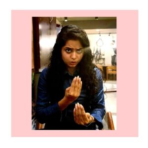 Gayatri Rema Instagram - Because of y'all, I laugh a little harder, cry a little less, and smile a lot more...😍😍
.
Thank you my instafam 🤗🤗
.
.
#gayatrirema #happydays #smile #instahappy #goodmood #excited #smiling #funtimes #feelgood #joy #happyhappy #enjoy #love #lovelife #instagood #goodthoughts #positiveenergy #thinkhappythoughts #enjoythelittlethings #flashesofdelight #livethelittlethings #glitterguide #mybeautifulmess #makeitblissful #prettylittlethings #thatauthenthicfeeling #thehappynow #socialmedia #socialmedialife