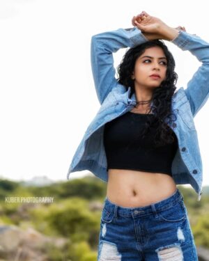 Gayatri Rema Instagram - INFRAME - @gayatrirema 

Work hard every day. No matter what your strengths and weaknesses, there's no substitute for hard work.
.
.
.
.
.
.
.
.
.
.
.
.
.
.
.
.
.#photo #photoshoot #photographers #gayatrirema #actresslife #model #fashion #instagram #instafamous #trending #trendingreels #goldenhour #photogram #edit #vibes #ootd # picoftheday #portrait #picture #style
