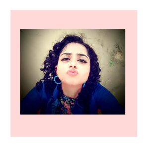 Gayatri Rema Instagram - Good night guys 😍😍
.
.
#gayatrirema #curlyhair #curls #cute #curlscurlscurls #curlswithlove #curlcrush #curlyhairgirls #curlyhairdontcare #curly #curlygirl #curledhair #curlies #everydaymakeup #everydaygirl #casuals #selfie #selfloveclub #simpleisbeautiful #pretty #mydayout #enjoythelittlethings