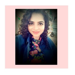 Gayatri Rema Instagram - Good night guys 😍😍
.
.
#gayatrirema #curlyhair #curls #cute #curlscurlscurls #curlswithlove #curlcrush #curlyhairgirls #curlyhairdontcare #curly #curlygirl #curledhair #curlies #everydaymakeup #everydaygirl #casuals #selfie #selfloveclub #simpleisbeautiful #pretty #mydayout #enjoythelittlethings