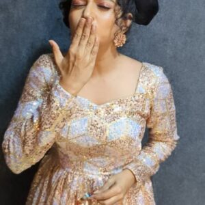 Gayatri Rema Instagram - When positive vibes are all you need 😍😍
Thank you so much @aathidivinecollections for this beautiful bracelet ❤️

#gayatrirema #dancejodidancereloaded2 #positivitybracelet #aathidivinecollections #happynewyear2024 #lookingforwardtoagreatyearahead #reikihealings 

Use code : ADC - REMA23

Happy new year guys 🎇🎇