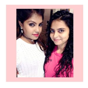 Gayatri Rema Instagram - A true friend is someone who thinks that you are a good egg even though she knows that you are slightly crack(ed)..😂😂
.
.
#gayatrirema #mugamariyan #smile #fun #goodtime #friends4life #friendship #myfriend #friendsforlove #friends4ever #memories #selfie #joy #dosti #buddy #model #shooting #models #pose #onset #beautifulday #shootmode #posing #camera #actorlife #actress #heroine #uthukottaidiaries #uthukottai #hotelgreysuit