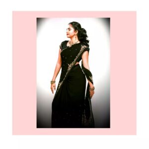 Gayatri Rema Instagram - More for saree love 🖤

#gayatrirema #howyouglow #glitterguide #makeuplooks #stylediary #outfitdiary #modellife #modelsworld #powerofsaree #postitfortheaesthetic #stillography #stylemepretty #loveandlight #thehappynow #theeverygirl #dailydoseofcolor #photosinbetween #shootandshare #photography #photo #lifeofanartist #thelightsofbeauty #socialmedialife #naturalcurlyhair #naturallycurly #curlyhair #peacefulwarrior #feelgoodphoto #youaremagic