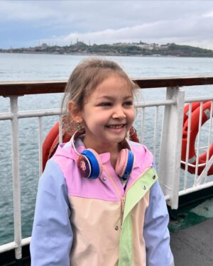Gece Işık Demirel Instagram - Güzel  bi İstanbul Turuna Kim Hayır Der ki