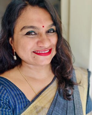 Geethi Sangeetha Instagram - ✨🪻

Be the LoVe you never received
.
.
.
.
.
.
.
.
.
.
.
.

#love #selflove #life #selfie #selfietime #saree #sareelove #linensarees #picoftheday #photooftheday #iphoneography #rainyday #kochi