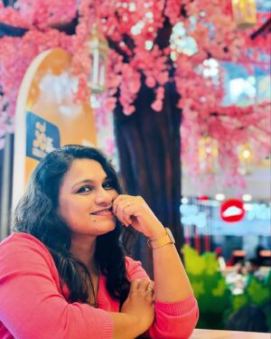Geethi Sangeetha Instagram - ✨🌸
.
.
.
.
.
.
.
.
.
.
.
.

#today #picoftheday #iphoneography #iphoneonly #photography #photooftheday #photoshoot #candid #candidphotography #instadaily #trending #forum #forummall #kochi #dcbooks
