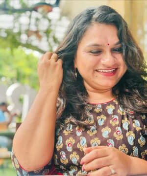 Geethi Sangeetha Instagram - ✨❤️
.
.
.
.
.
.
.
.
.
.
.
.

📸 @noushadkshereef 

#goodvibes #happiness #evening #sunday #sundayvibes #friends #teatime #life #trending #reddress #red #picoftheday #iphonography #iphone15plus #iphoneonly