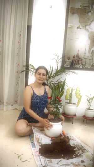 Geetika Vidya Instagram - Learning how to bloom 
#gardening #selflove #redroses