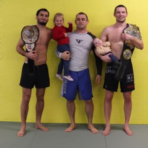 Gegard Mousasi Instagram - With the champ Reinier and the team ❤️