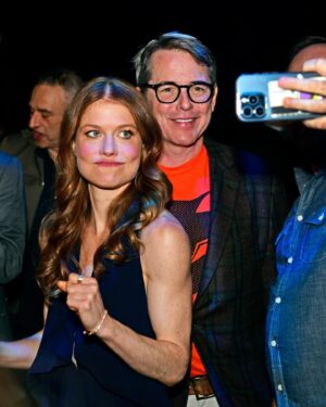 Genevieve Angelson Instagram - I’m having fun @lajollaplayhouse #babbittljp 📸 @mrhardy