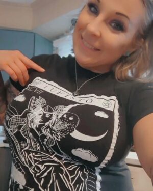 Genevieve Goulet Instagram - Are you wearing Small or Medium? If so, here’s some good news! My printer printed a few too many and they did on SOFT-STYLE T-SHIRTS!

They're available at lufisto.com right now with shipping included in the price!

I have a limited amount so get yours now!😊