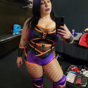 Genevieve Goulet Instagram - Here's one of my favorite gears I need to let go to save for my surgery... Also, the dress I wore for my induction at the 2022 Hall of Fame.

You can make me an offer at lufisto@hotmail.com or via DM.

Thank you. 🙏