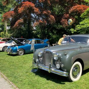 Genoveva Rossi Instagram - My 2nd year attending CATS IN THE GARDEN XVII; a jaguar car show at @vanvleckhouseandgardens rious

#genovevarossi  #vanvleckhouseandgardens #montclairnj #garden #jaguar #carshow #luxurycars #jaguarcarshow