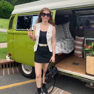 Genoveva Rossi Instagram - At @garwoodrocks checking out a Volkswagen bus camper from 1976! ☮️ 🌸 

#Garwoodrocks #volkswagencampervans #1976volkswagen #genovevarossi