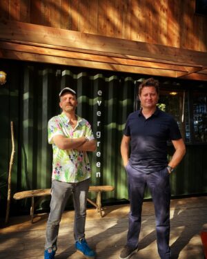 George Clarke Instagram - So…. Today is the day.. nearly two years in the making and quite honestly the hardest thing I’ve ever had to do. Looking back I was pretty much on the verge of a nervous breakdown through this.. the relief when I’d finished the cabin against all odds and the absolute frustration that I was still having a fight to get Justice is very clear on the reveal day.. have a box of tissues at the ready!! Here we go.. 😳🥺 Amazing Spaces, tonight 9pm on channel 4 💚
.
@mrgeorgeclarke 
@gcamazingspaces 
@channel4 
@menieressociety 
.
.
.
www.evergreencabin.co.uk
.
.
.
.
.

#evergreencabin #shippingcontainerhouse #containerhouse #shippingcontainerhome #amazingspaces #offgridliving #woodland #sussex #holidayhome #recyclingproject #repurposed #recycle #ecofriendly