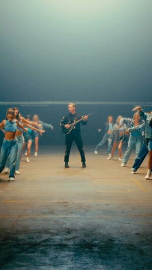 George Ezra Instagram - It’s giving line dancing, a new set of double denim & big vibes 👯‍♀️

‘Dance All Over Me’ official video premiering Friday 8AM BST.

Save it to your collection to see a sneak peek now, link in bio x