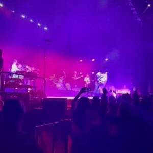 George Ezra Instagram - The last bow, of the last show in Australia 🇦🇺

To those of you who came out to see us in Dubai, New Zealand & Australia, you’re all wonderful ❤️ It’s been a very fun few weeks, thank you x