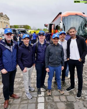 George Hincapie Instagram - Start of Roubaix , catching up with old friends ! #family #themovecamproubaix 📷📷 @lizkreutz