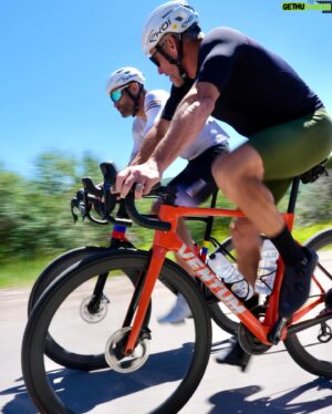 George Hincapie Instagram - First @wedu THEMOVE TDF ride in Aspen with @ghincapie and @lancearmstrong Vamos!! 🔥🔥

#lancearmstrong #georgehincapie #themove #wedu #sonyalpha #sonyalphafemale #sandisk #sandiskproteam