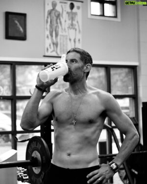 George Hincapie Instagram - No days off for @lancearmstrong, @ghincapie, and the WEDU team.
 Taking in today’s @letourdefrance while getting in an upper body workout.

How are you sūffering today? 🔥

(📷: @lizkreutz)