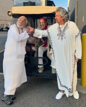 George Lopez Instagram - HAPPY 420 DE TUS TIOS✌🏽
@cheechmarin @heytommychong
