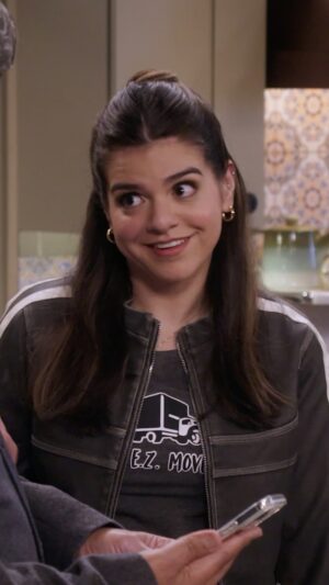 George Lopez Instagram - @mayanlopez is upgrading the family business 📈 watch back-to-back episodes of #LopezVsLopez Tuesdays 8/7c on NBC and streaming on @peacock