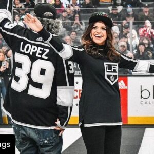 George Lopez Instagram - @lakings Tonight, it’s Lopez & Lopez on the puck drop 🤝 #gkg  Thanks for an incredible honor and to share it with @mayanlopez #orgullo  @nbc 🇲🇽 “ And SERIO thanks for all the CHINGON Gear Y La V 👌🏽