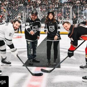 George Lopez Instagram - @lakings Tonight, it’s Lopez & Lopez on the puck drop 🤝 #gkg  Thanks for an incredible honor and to share it with @mayanlopez #orgullo  @nbc 🇲🇽 “ And SERIO thanks for all the CHINGON Gear Y La V 👌🏽