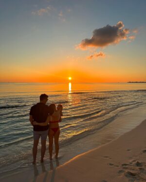 Georgie Barrat Instagram - After a super busy start to the year - and this holiday being pushed back by 2 months - we have made it to the Cayman Islands. A week of doing nothing more than this ♥️ So lucky that we have friends who live in this part of the world