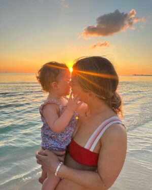 Georgie Barrat Instagram - After a super busy start to the year - and this holiday being pushed back by 2 months - we have made it to the Cayman Islands. A week of doing nothing more than this ♥️ So lucky that we have friends who live in this part of the world